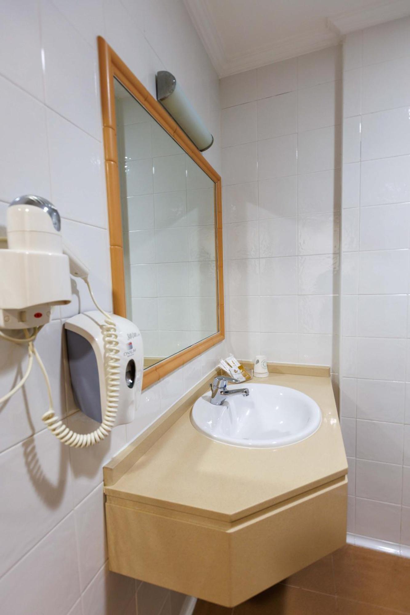 Hotel O Cruceiro Caldas de Reis Kültér fotó