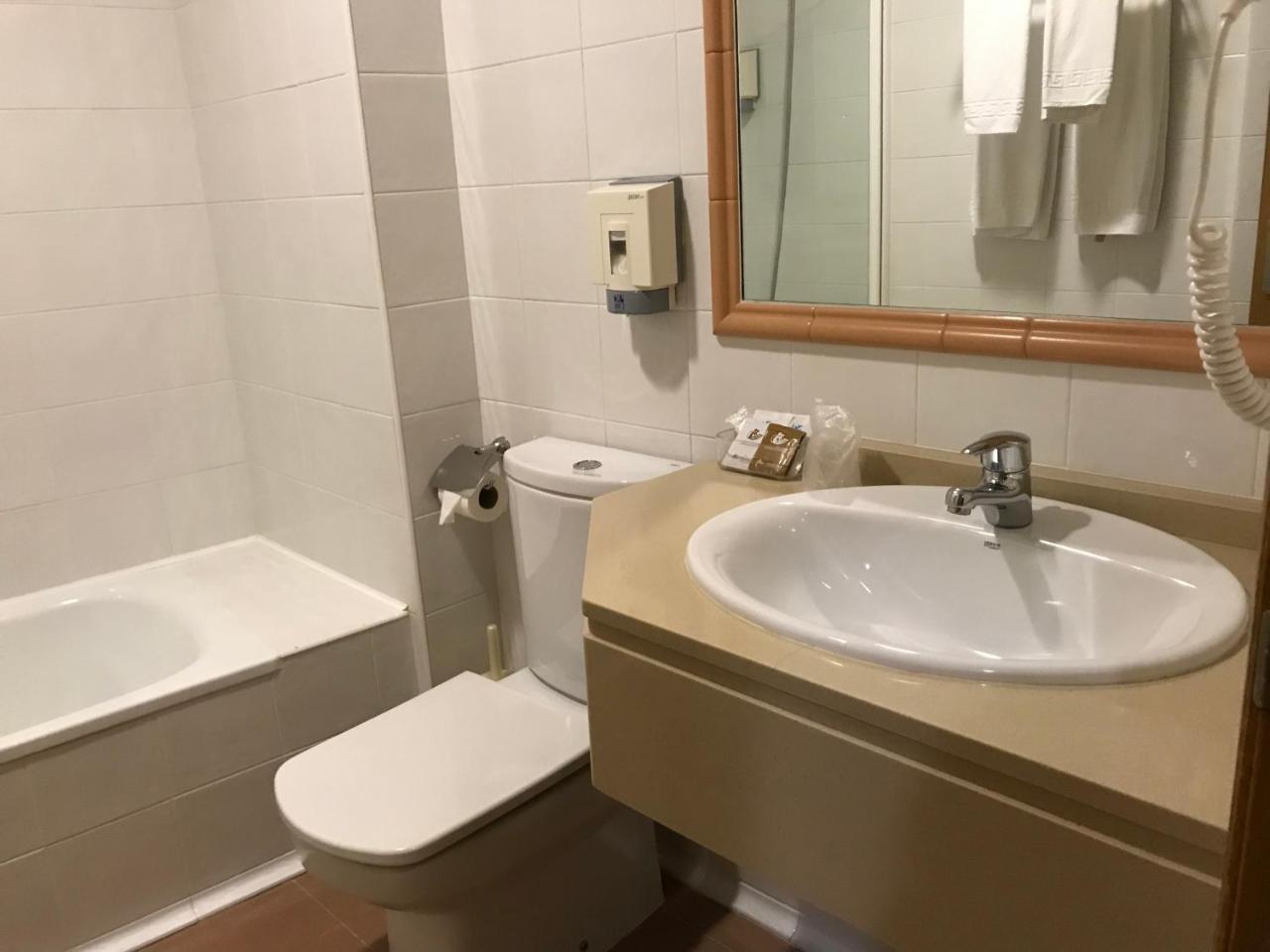 Hotel O Cruceiro Caldas de Reis Kültér fotó